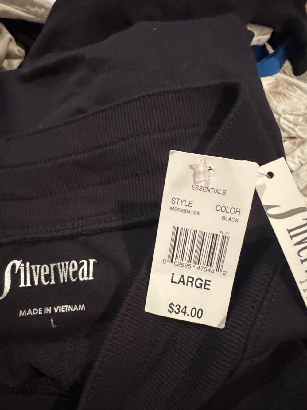 Silver Jeans Women's Black Capris - Essentials Collection